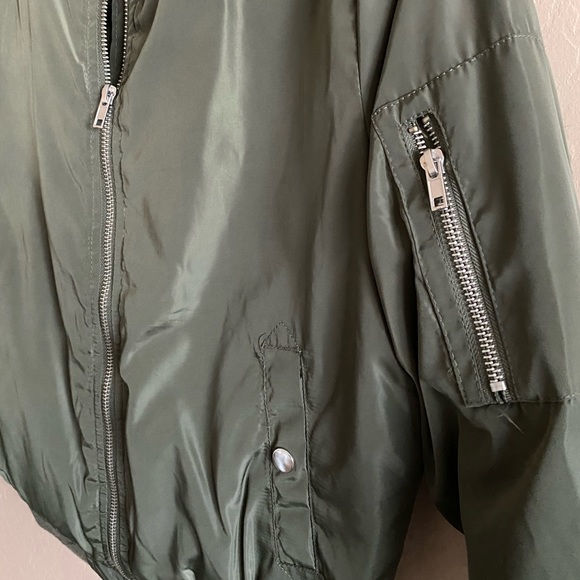 Bomber jacket - Picture 2 of 3